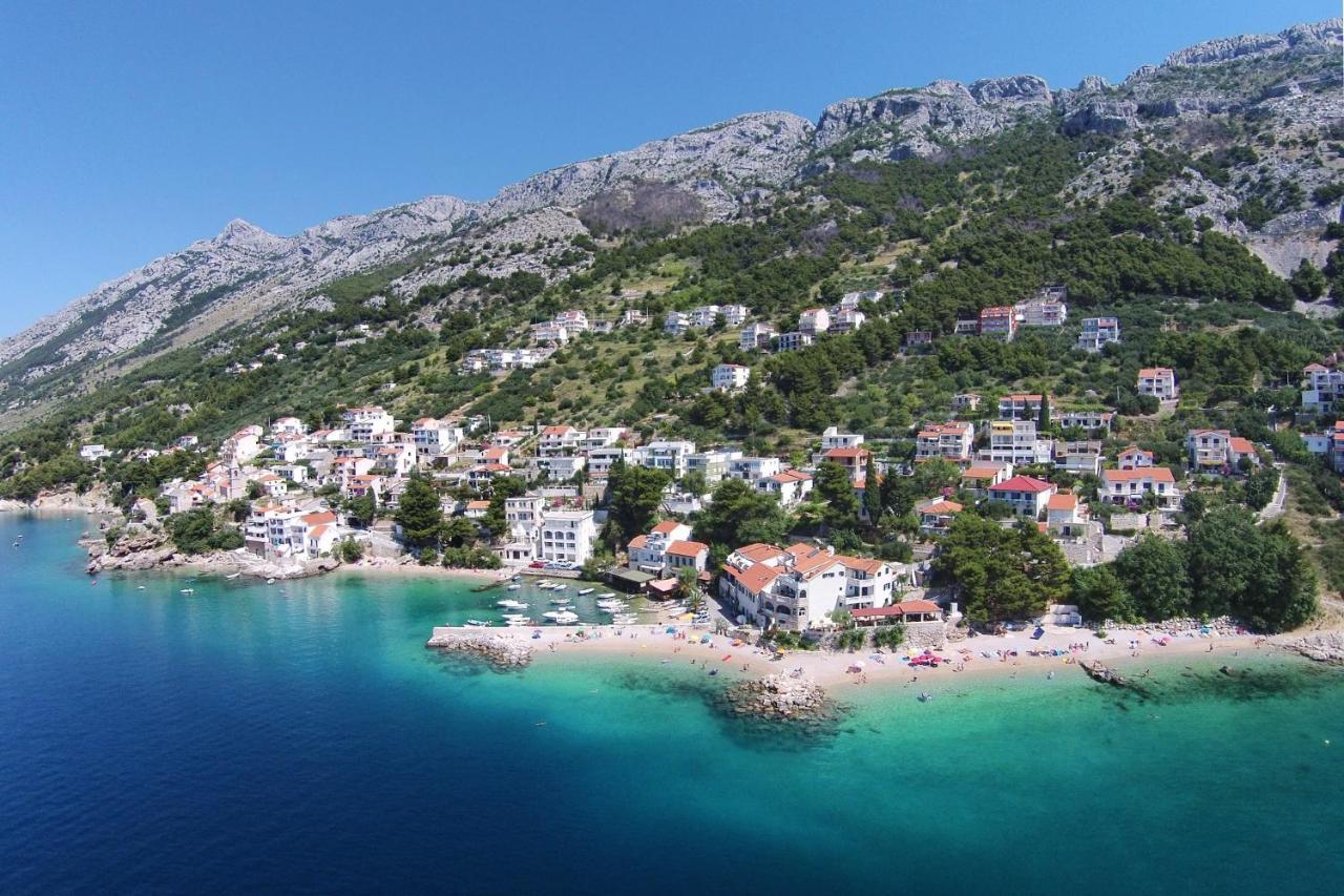 Apartments By The Sea Pisak, Omis - 1014 מראה חיצוני תמונה