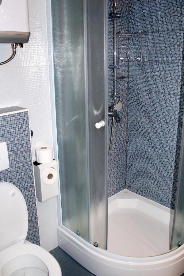 Apartments By The Sea Pisak, Omis - 1014 מראה חיצוני תמונה