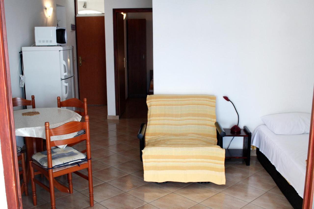 Apartments By The Sea Pisak, Omis - 1014 מראה חיצוני תמונה