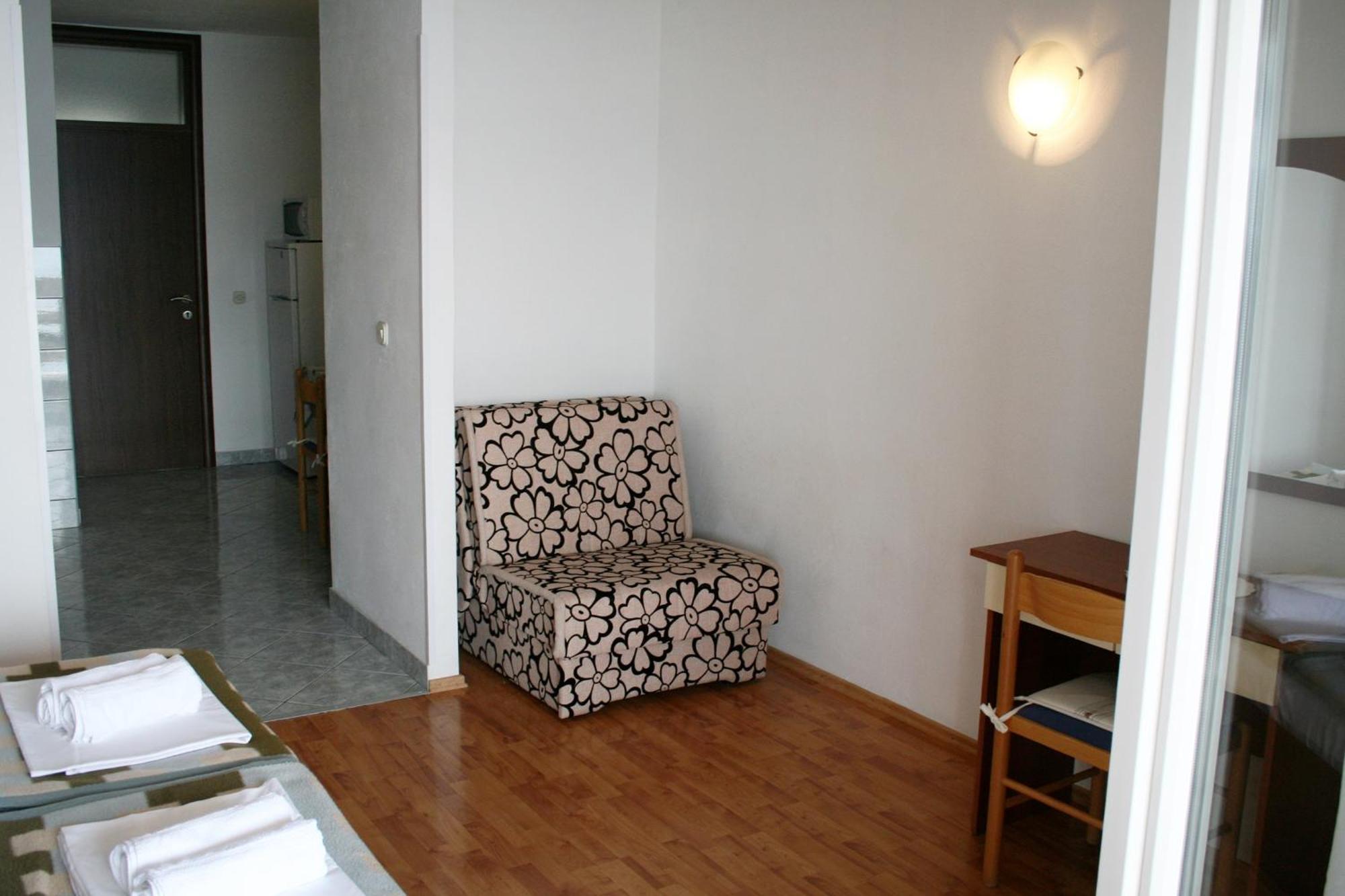 Apartments By The Sea Pisak, Omis - 1014 חדר תמונה