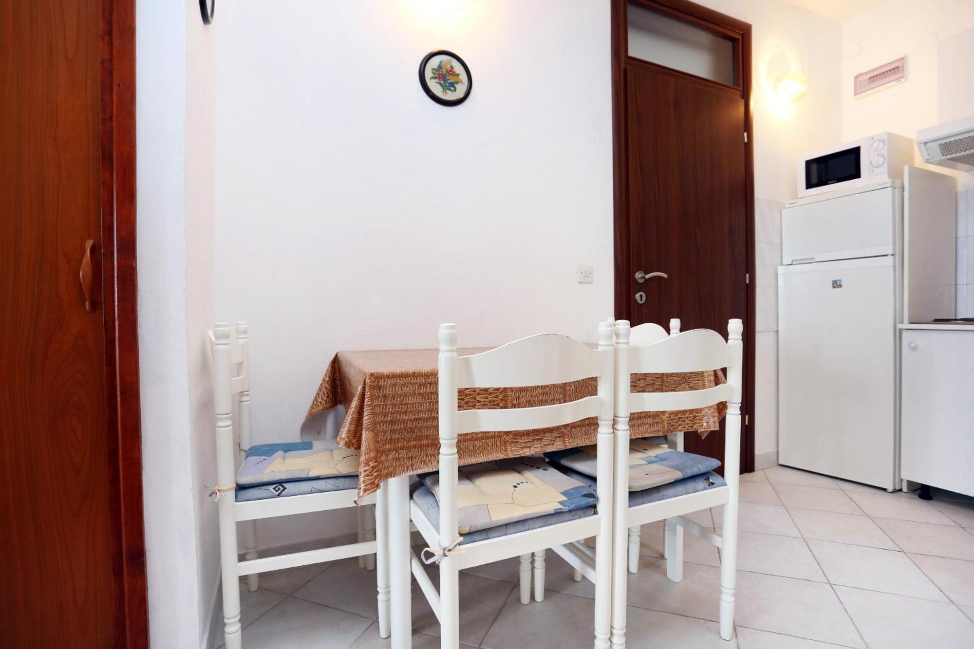 Apartments By The Sea Pisak, Omis - 1014 חדר תמונה