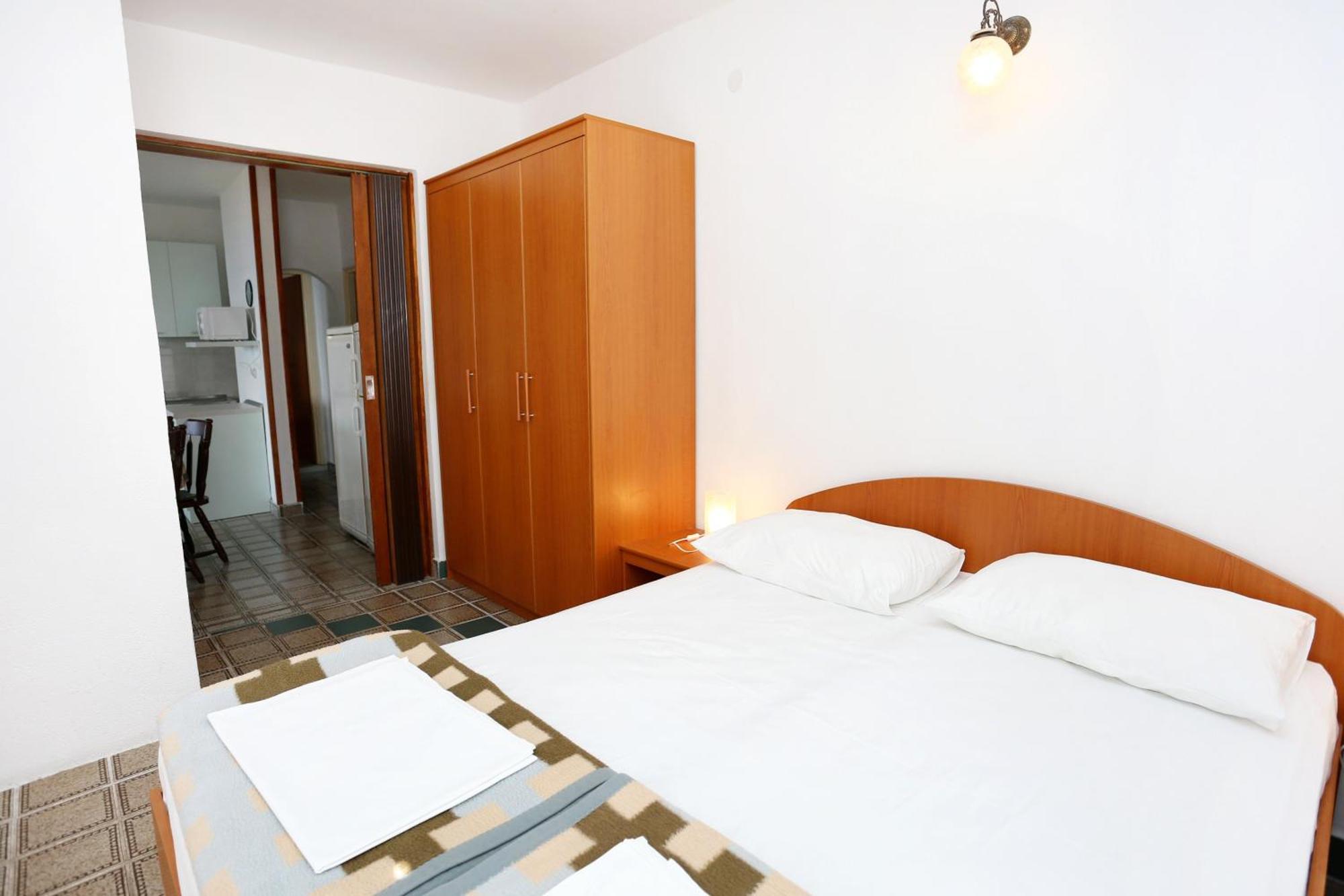 Apartments By The Sea Pisak, Omis - 1014 חדר תמונה
